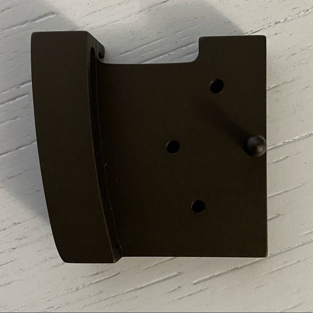 Authentic brown Louis Vuitton belt buckle - Picture 2 of 2